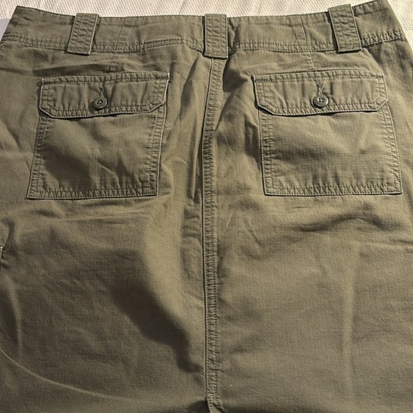 Eddie Bauer Khaki Green Mini Skirt Size 10 - Picture 3 of 9